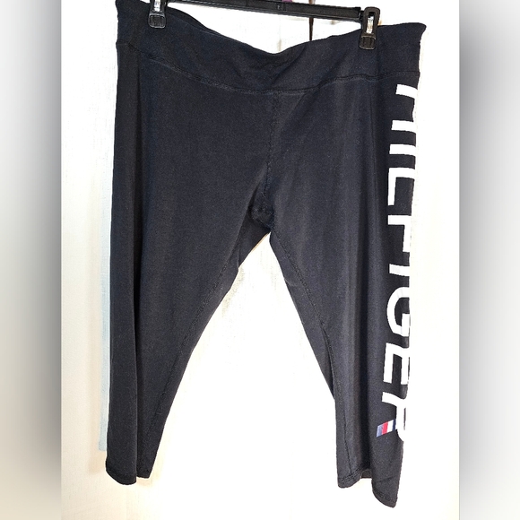 Tommy Hilfiger Pants - 3/$20 Tommy Hilfiger 3X Capri Sport Leggings